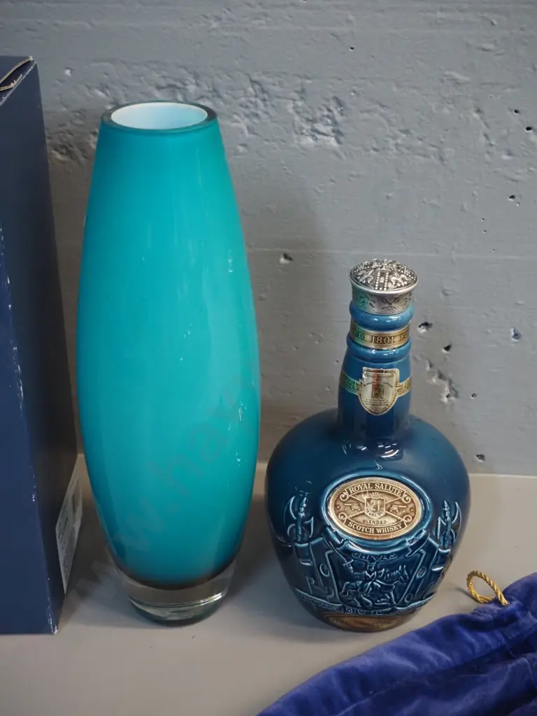 Villeroy and Boch white-lined teal glass vase H-300 with box and a Royal Salute whisky decanter made by Spode Image 1++