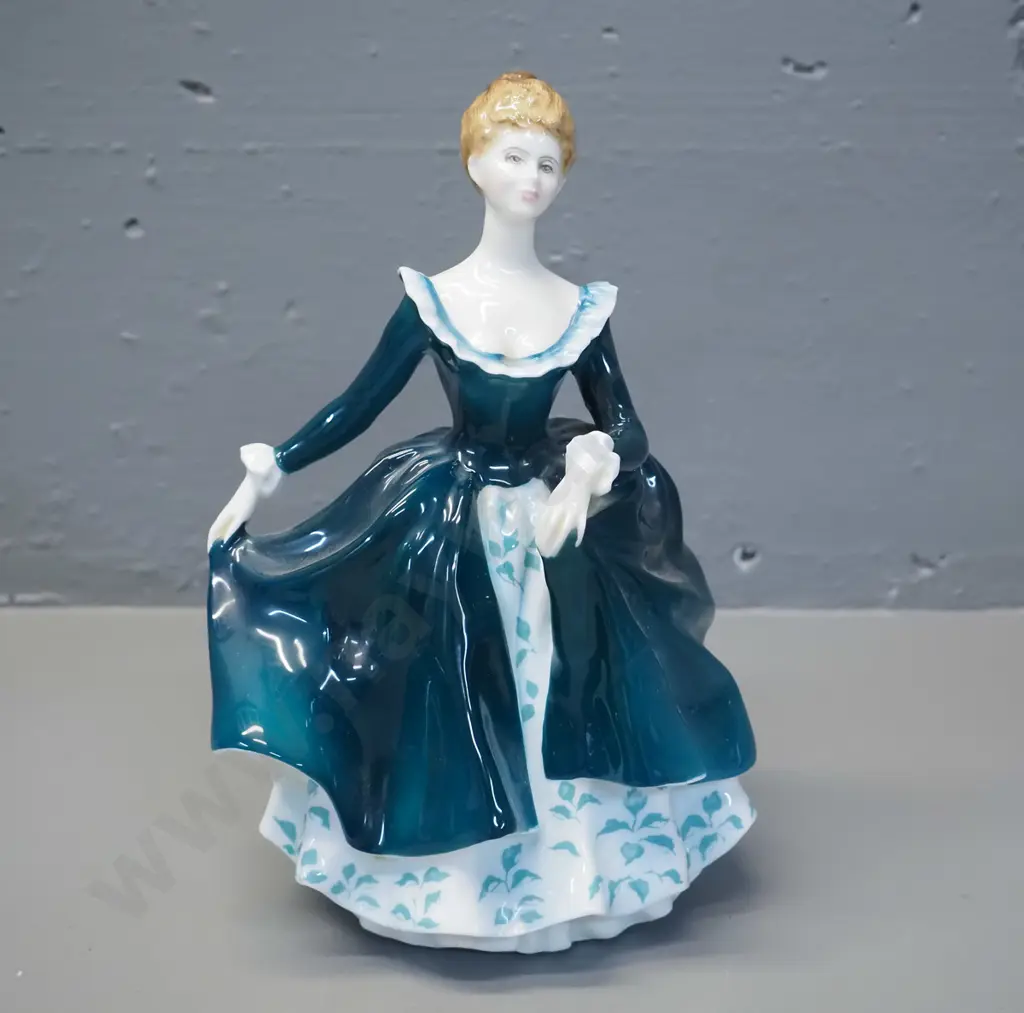 Royal Doulton figure - "Janine" H-200 Image 1++