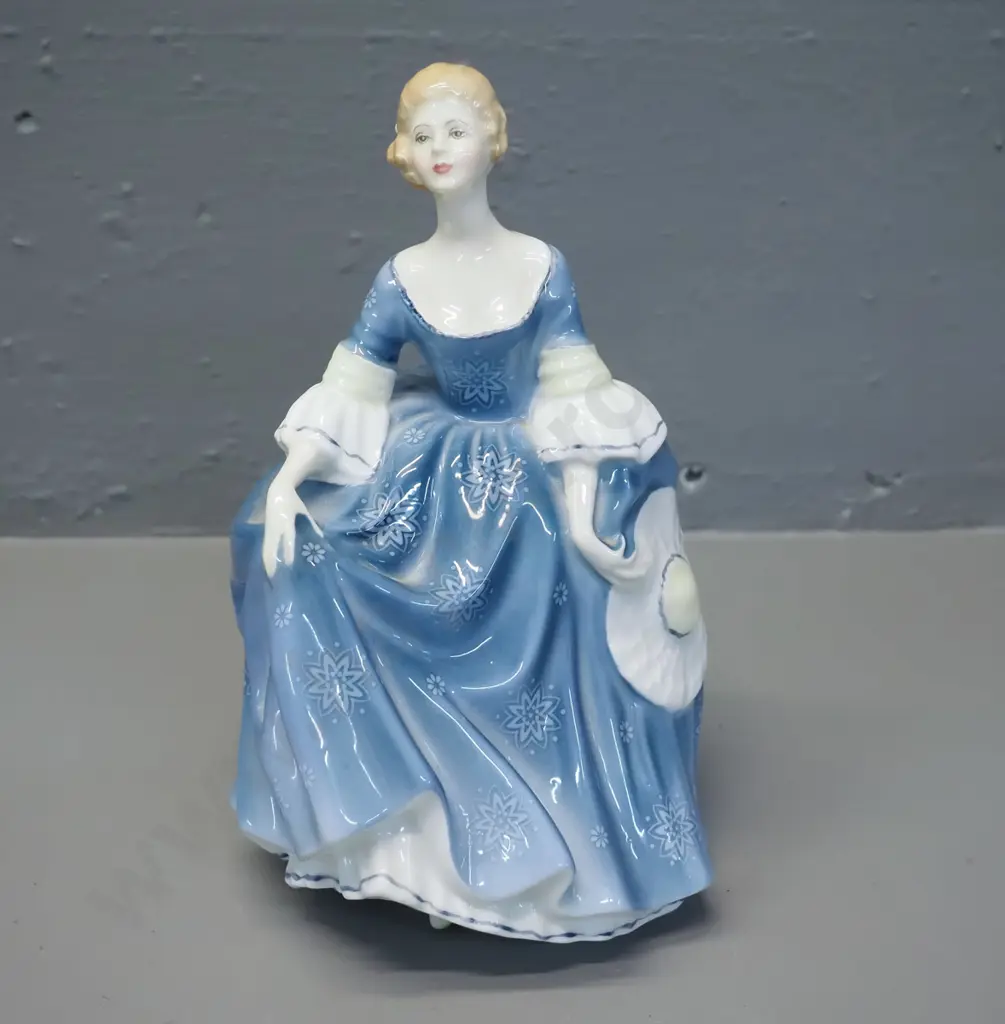 Royal Doulton figure - "Hilary" H-200 Image 1++
