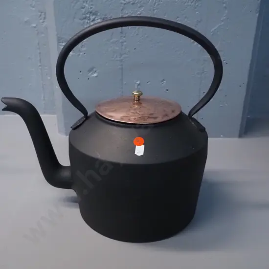 vintage large cast iron kettle with polished beaten copper lid H-330 W-340