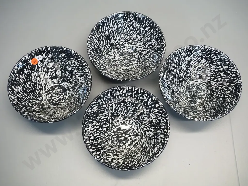 set of 4 mottled black and white New Zealand studio pottery bowls - marked Gane & Benge '91 Image 1++
