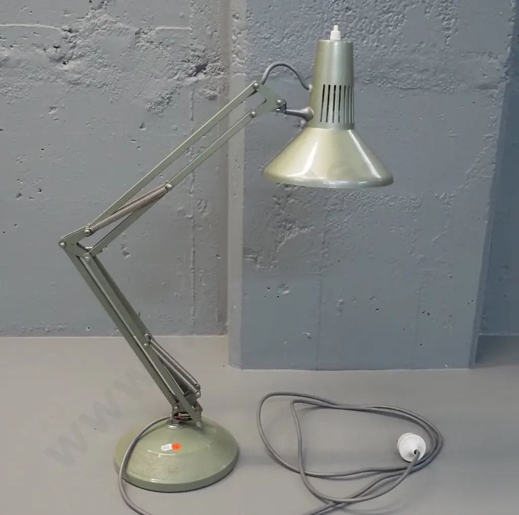 light green Gartner Superlux Auckland anglepoise lamp - shade D-190 Image 1++