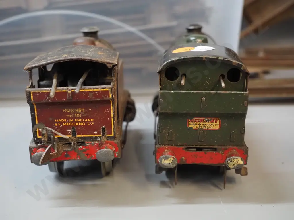 vintage Meccano / Hornby wind-up model railway items - 4 engines, assorted rolling stock and track - corrosion, wear & Image 1++
