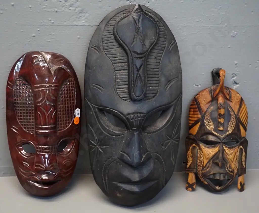 3 carved timber African wall masks - one marked Jambo Kenya. Tallest is H-380 W-170 Image 1++