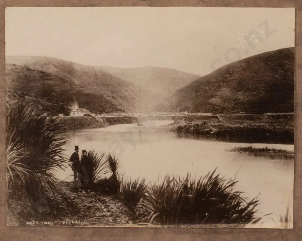 framed reproduction vintage photograph - West Taieri H-145 W-190 (sligth damage) Image 1++