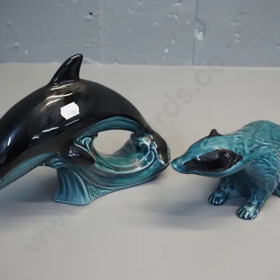 2 Poole animal figurines - badger and dolphin H-160 L-230