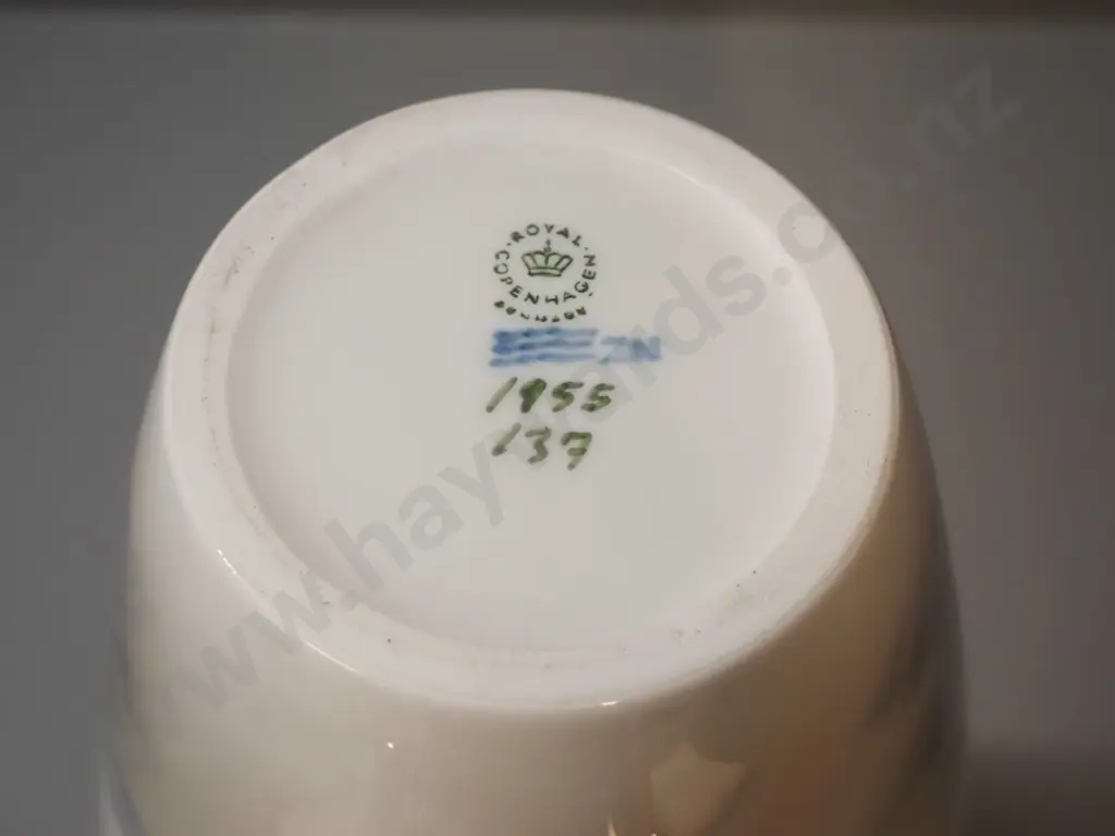 large Royal Copenhagen geese pattern vase No 1955-137 H-320 D-160 Image 1++