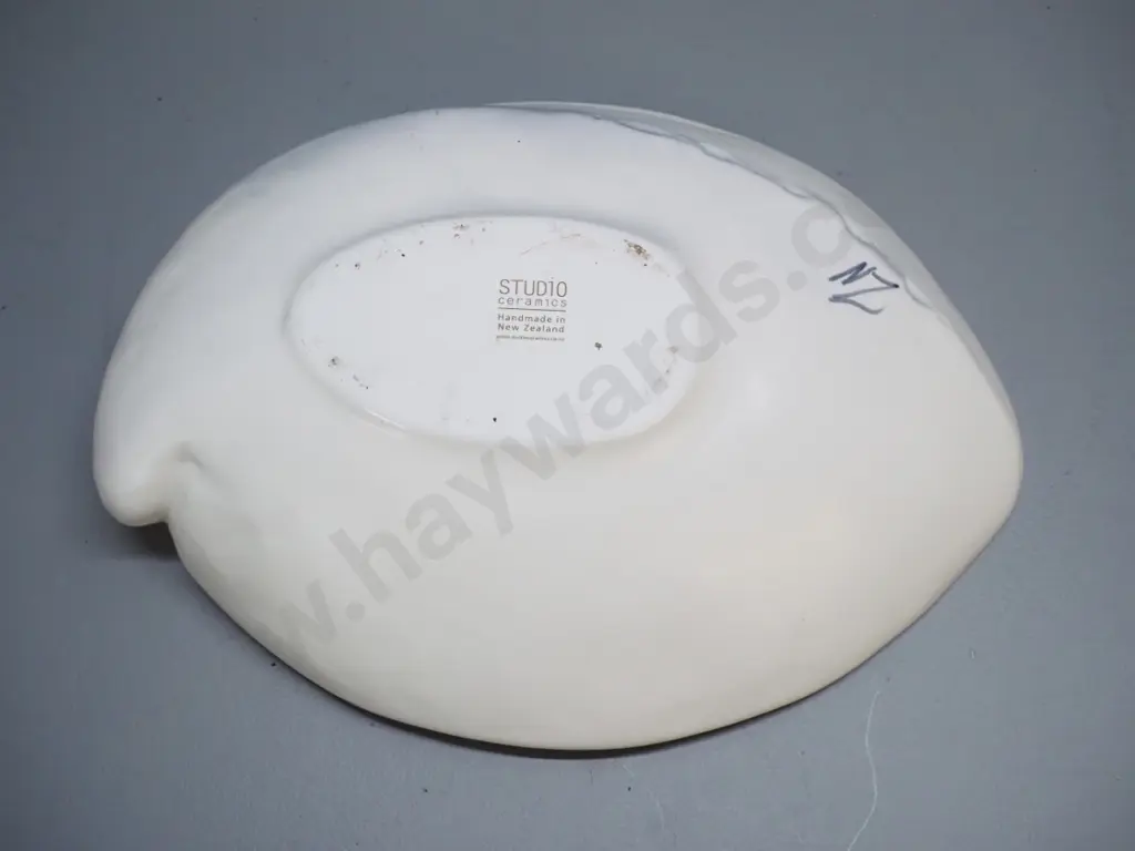 large Studio Ceramics NZ shell-shaped bowl H-110 L-370 W-270 Image 1++