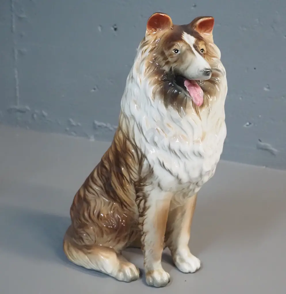large porcelain collie dog figure - marked Japan. H-290 Image 1++
