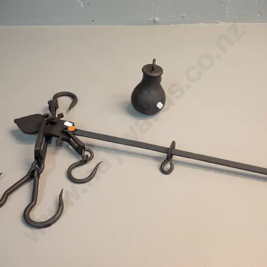 vintage cast iron hanging balance farm scales with hooks and weight L-550 - marked 150 Imperial W&T Avery