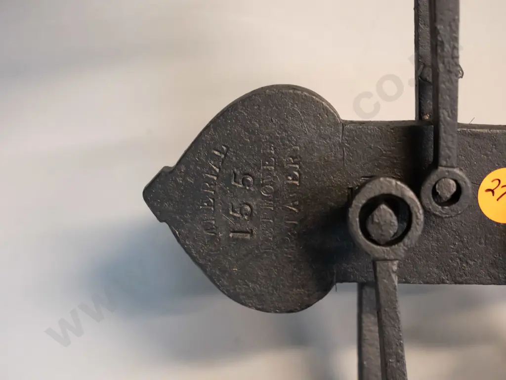 vintage cast iron hanging balance farm scales with hooks and weight L-590 - marked 155 Imperial W&T Avery Image 1++