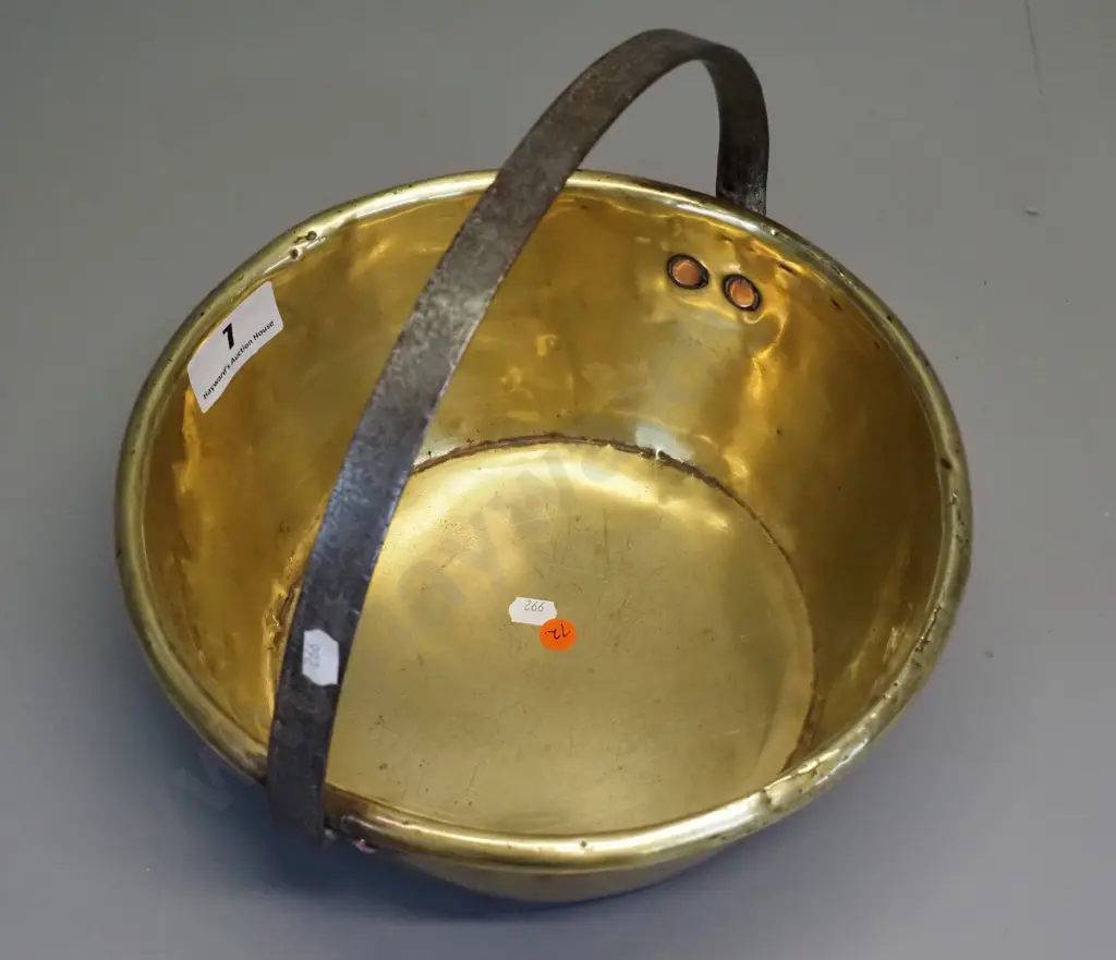 vintage small brass jam pan Image 1++