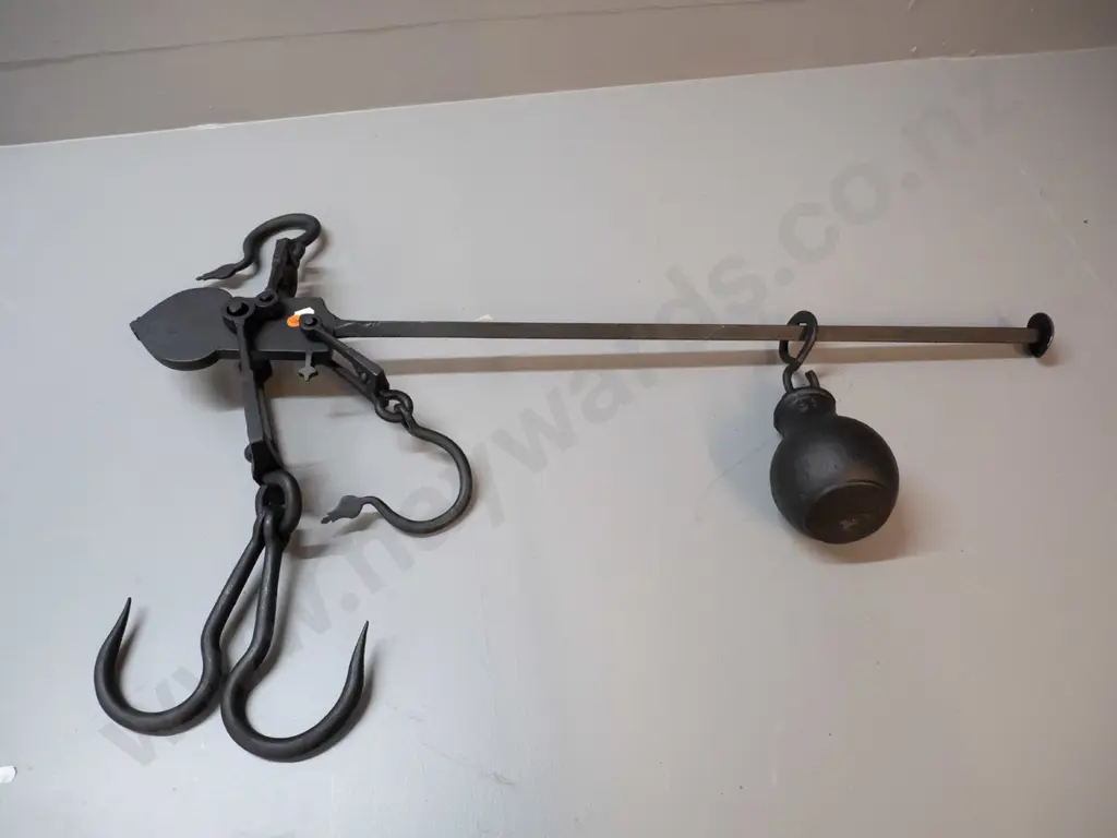 vintage cast iron hanging balance farm scales with hooks and weight L-830 - marked 300 Imperial W&T Avery Image 1++