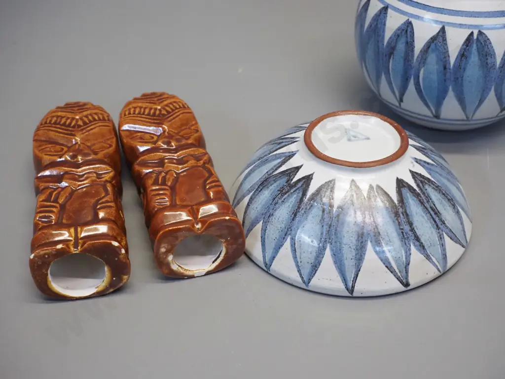 2 tiki motif salt & pepper (no stoppers, no maker's name) and 2 pieces Hanmer pottery - honey pot is H-150 Image 1++