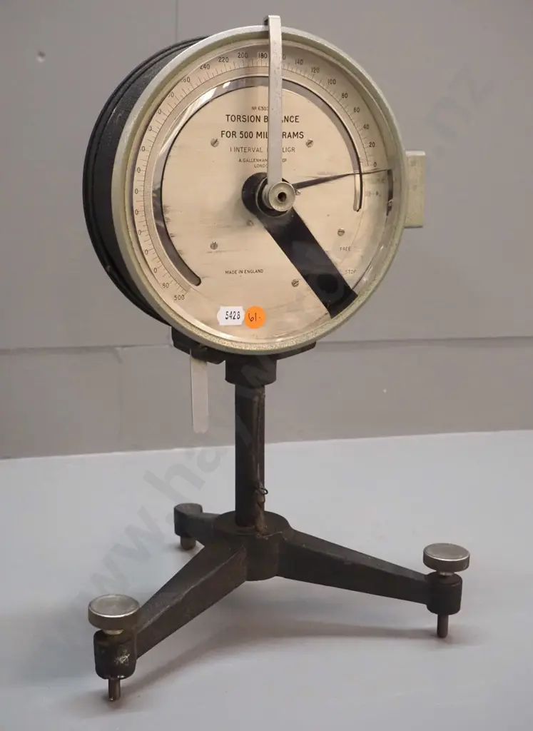 Gallenkamp & Co London torsion balance gauge on stand H-390 Dial diameter 200 Image 1++