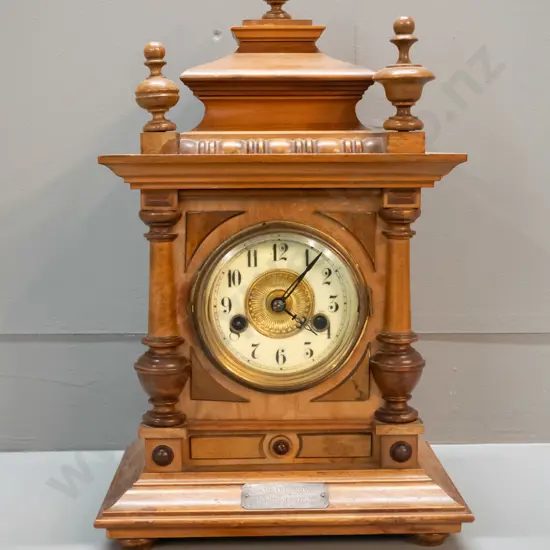 wood-cased H.A.C. Wurtemberg mantel clock with brass pendulum and key, with 1897 presentation plaque - see photos