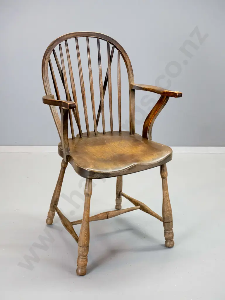 oak Windsor style carver chair - polish needs work, one loose arm needs glueing H-910 W-520 D-450 Image 1++