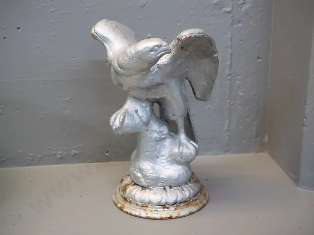 silver painted cast iron eagle figure - some surface corrosion H-270 W-170 Image 1++