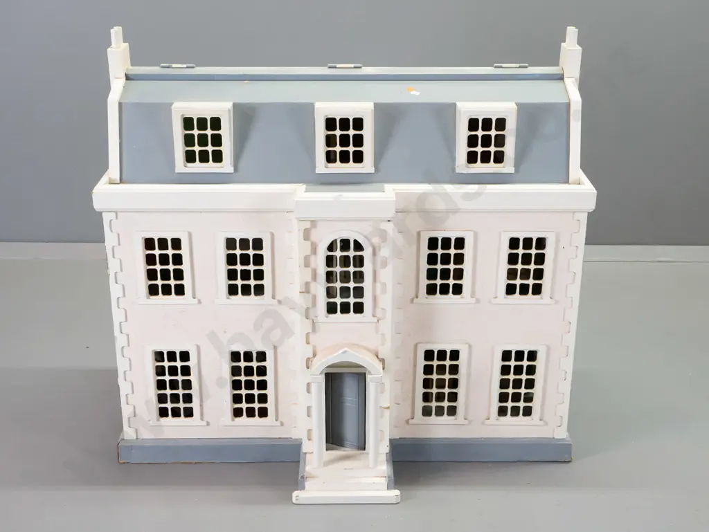 large Victorian style doll's house with fittings, curtains, wall decor, lamp shades, 3 hinged panels, plus book and some Image 1++