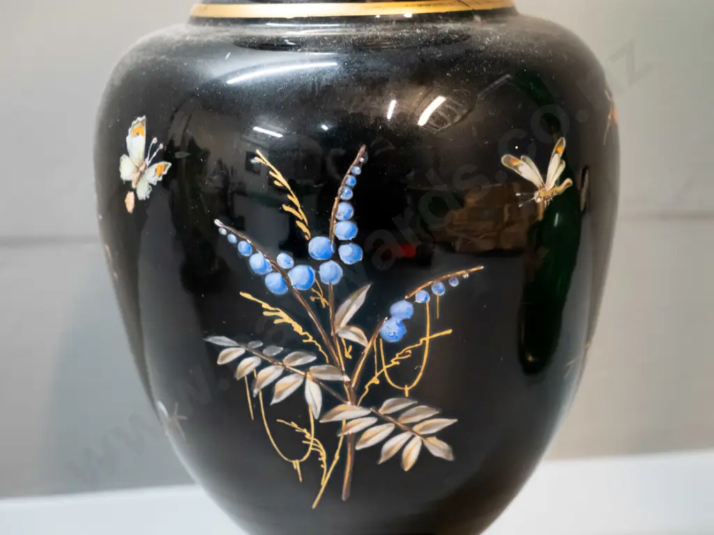 vintage vase - black glass with applied enamel bird & flower decoration H-270 Image 1++