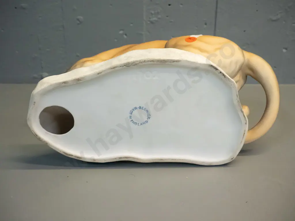 Beswick mountain lion / puma figure - marked No. 1072 H-220 L-320 Image 1++