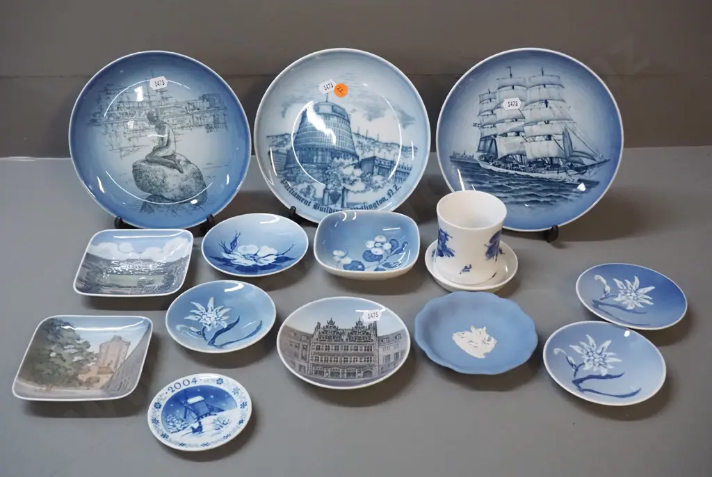 Royal Copenhagen pin dishes, collector plate D180, small pot w/dish, 2 Bing & Grondahl plates and a small Wedgwood dish Image 1++