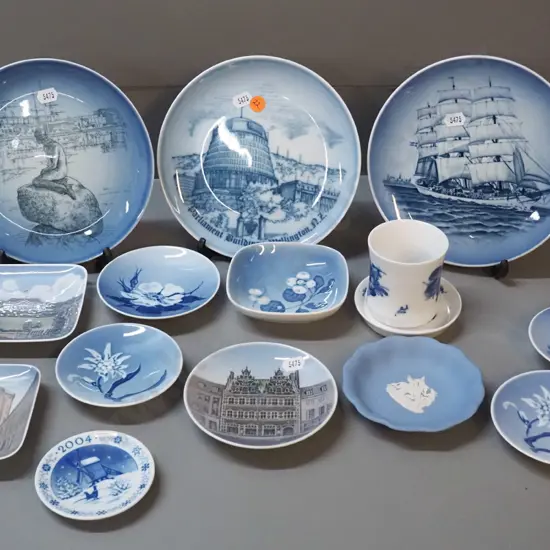 Royal Copenhagen pin dishes, collector plate D180, small pot w/dish, 2 Bing & Grondahl plates and a small Wedgwood dish