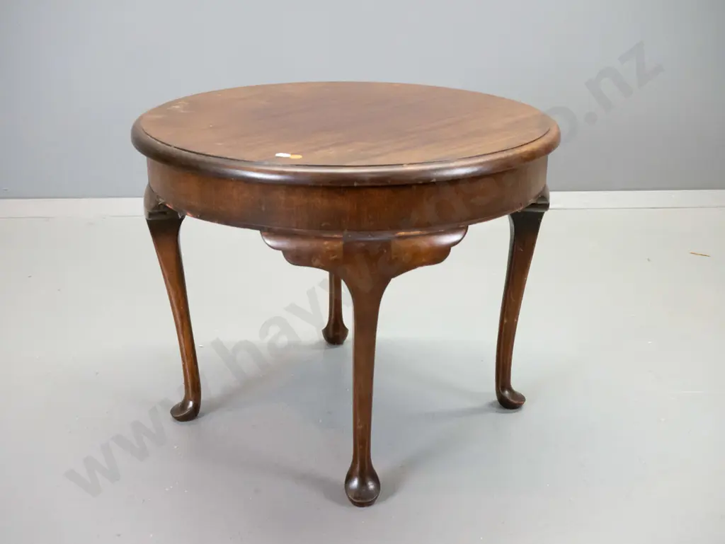 reproduction mahogany round cab-leg coffee table - polish needs attention H-470 D-580 Image 1++