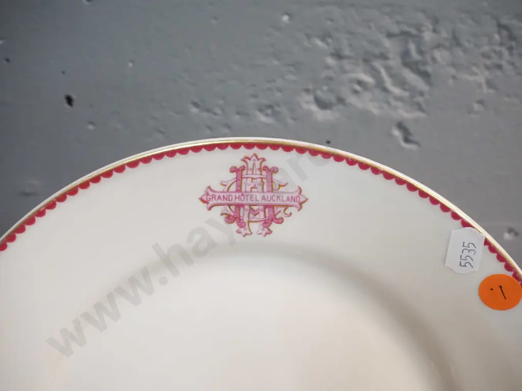vintage Wilkinsons "Shalimar" pattern fruit set and Limoges dinner plate with Grand Hotel Auckland logo D-240 Image 1++