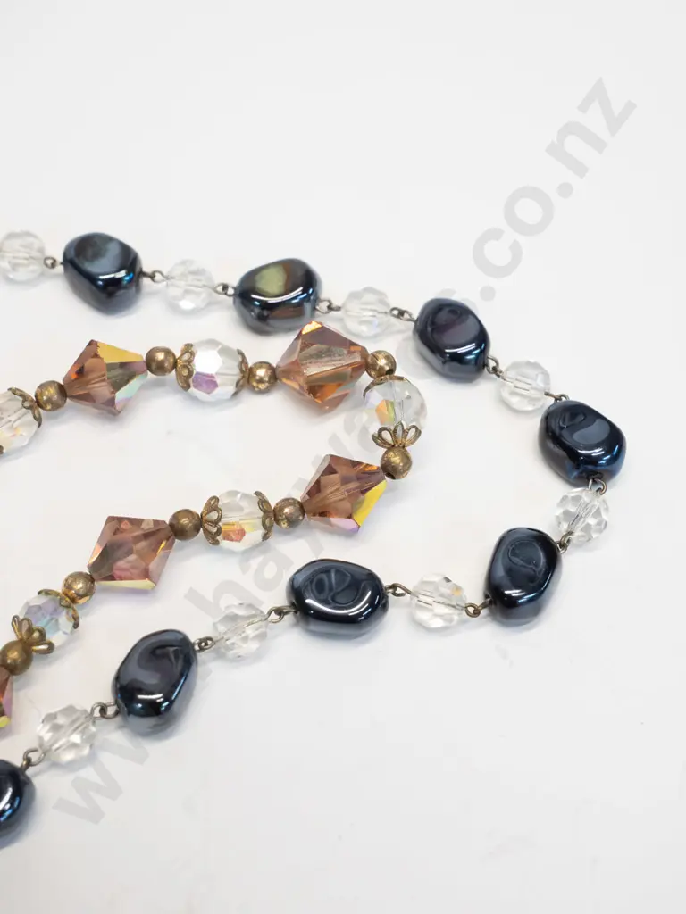 2 costume necklaces Image 1++
