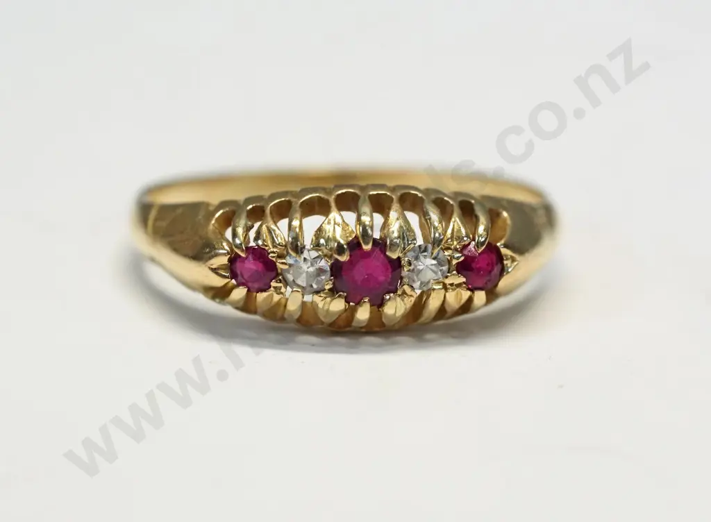 18ct yellow gold ruby & diamond london bridge ring English hall mark Image 1++