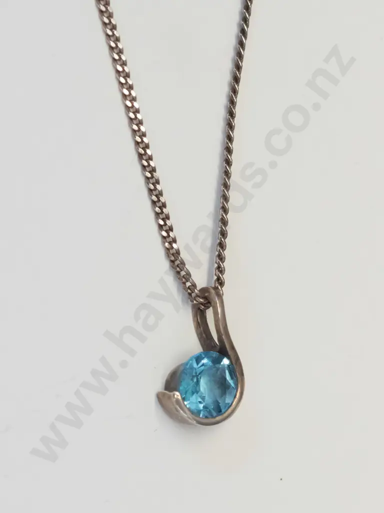 aquamarine necklace  stamped 925 Image 1++
