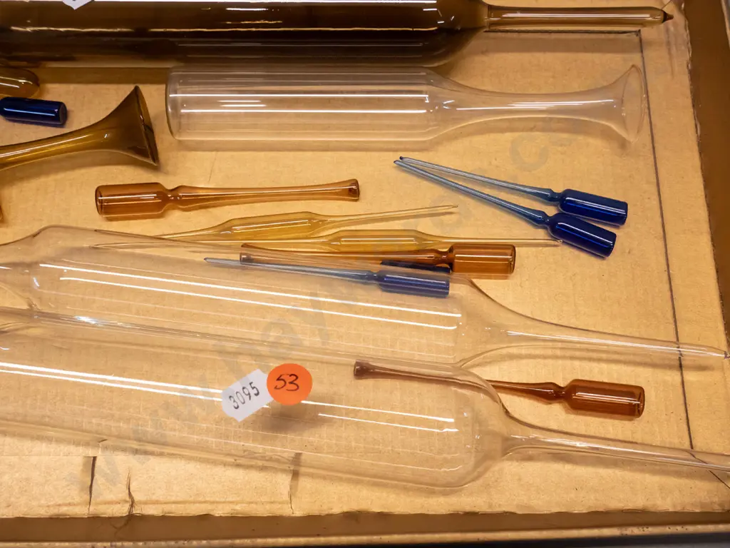 assorted delicate laboratory glassware items, coloured and clear, longest pipette is L-350 Image 1++