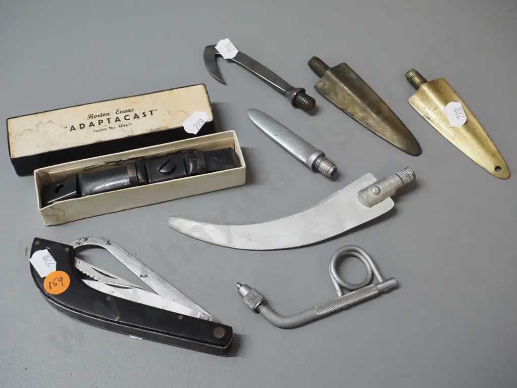 assorted fishing items - Cumbak line retriever, combination folding knife, boxed Horton Evans Adaptacast, etc. Image 1++