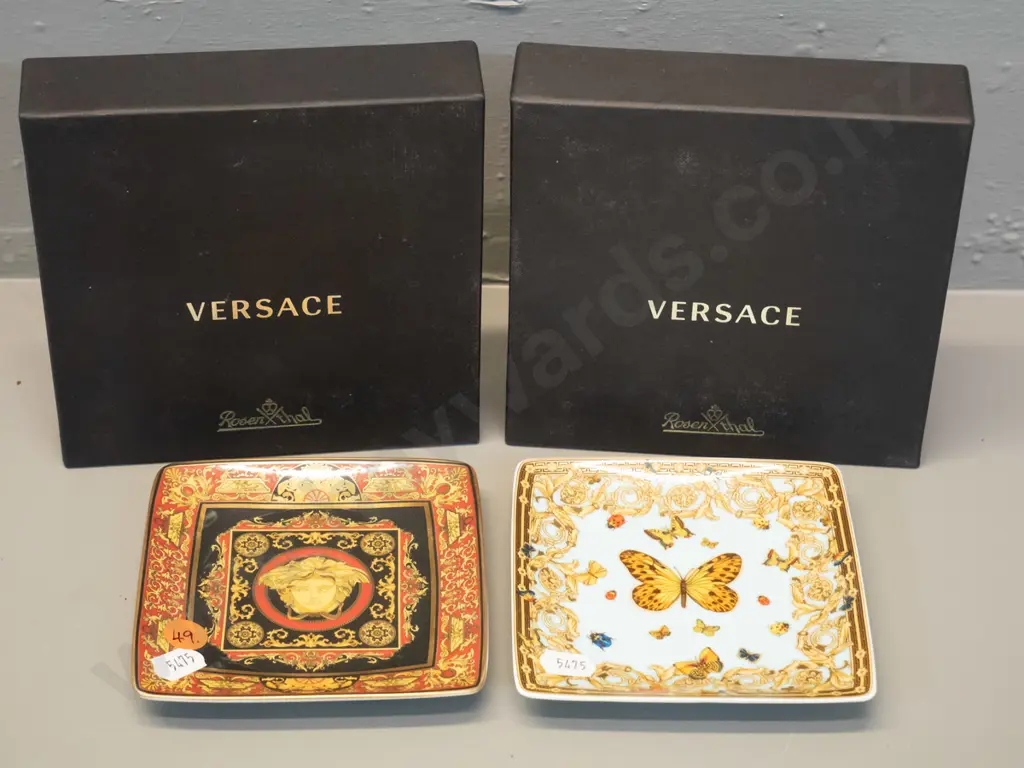 2 x small Versace square dishes W-110mm Image 1++