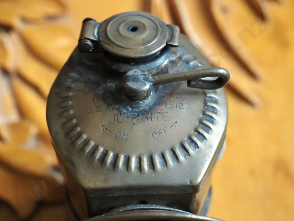 2 small brass miner's lamps - marked Justrite, United States of America - some dents and wear. H-110 Image 1++