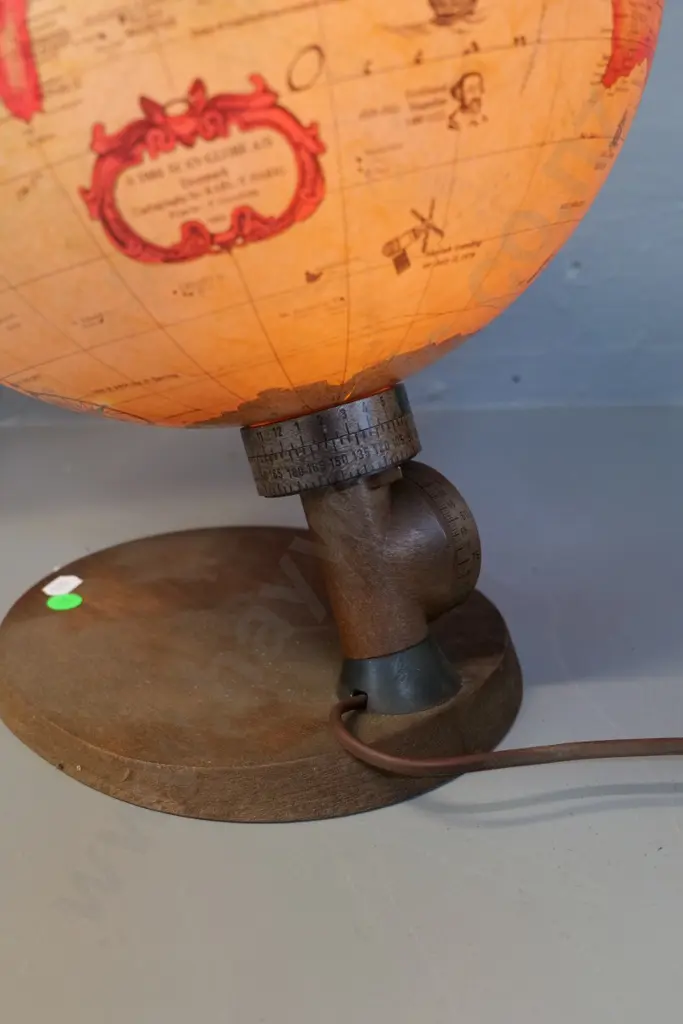 illuminated world globe on wooden base - Scanglobe Denmark 1984. H-420 Diameter 300 Image 1++