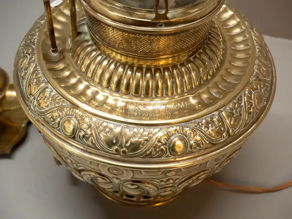 2 vintage brass lamps - Juno USA kerosene lamp converted to electric, with chimney, H-520 D-220, and a small tilting Image 1++