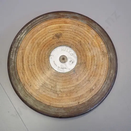 timber and metal Nelco 2kg discus - made in India D-220
