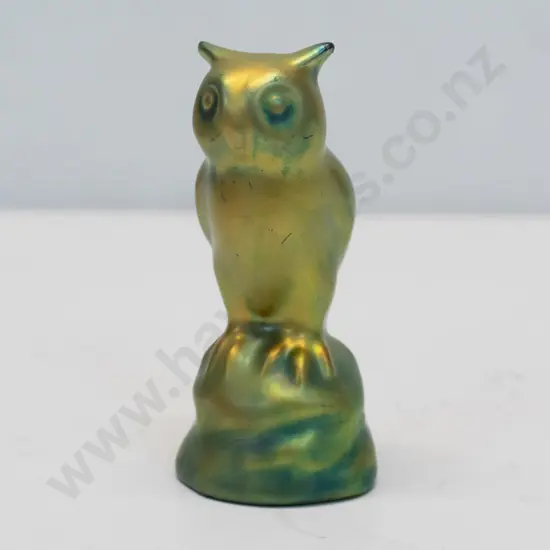 Art Nouveau owl figure with iridescent glaze - 'Hungarian Zsolnay'