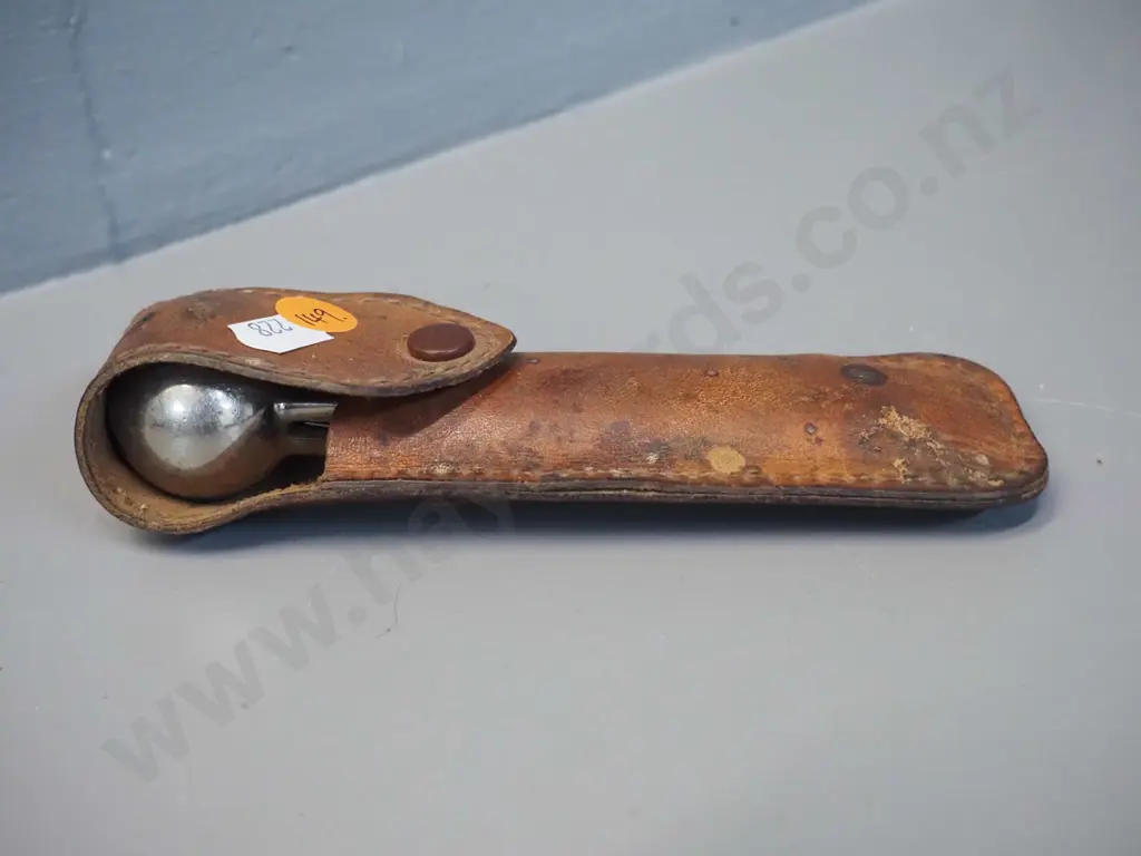 Puma German combination angler's pocket knife & "priest" with weigh scale markings, leather pouch, L-240 opened out Image 1++