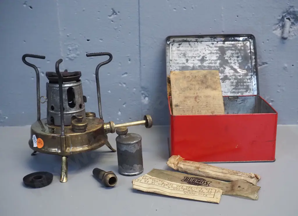 vintage Townson & Coxson Birmingham "Burmos" No. 96 pocket outfit paraffin/kerosene stove in tin Image 1++