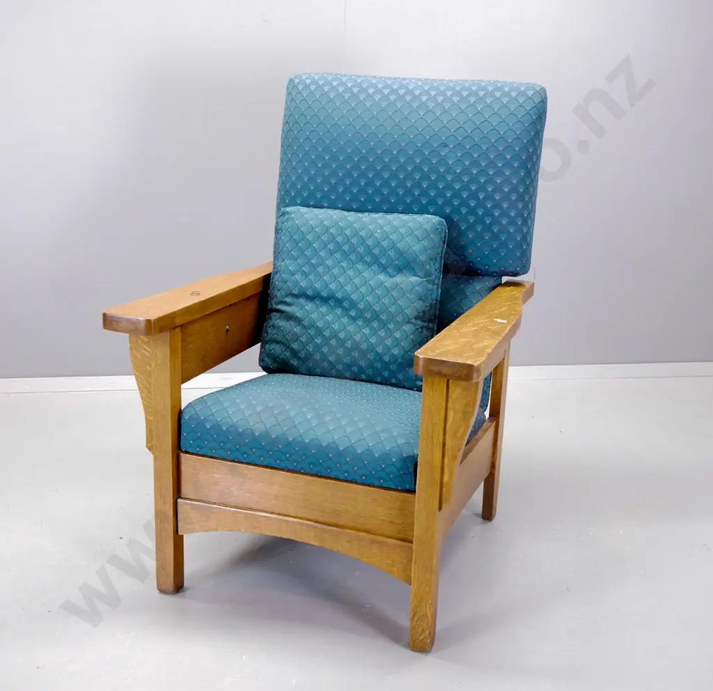 Arts & Crafts style reclining chair with pull-out foot rest, geometric teal damask upholtsery. Button release Image 1++
