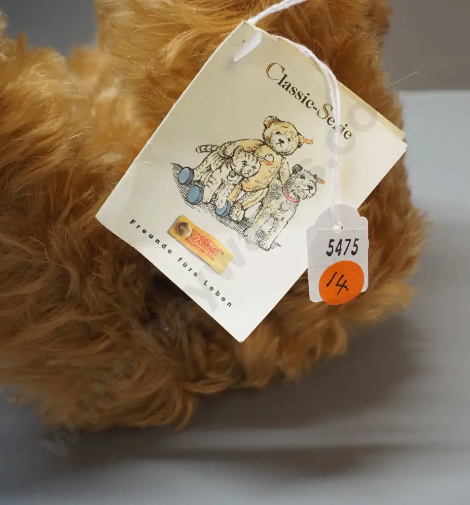 Steiff teddy bear - Steiff Club Classic series, with growler. H-290 sitting Image 1++