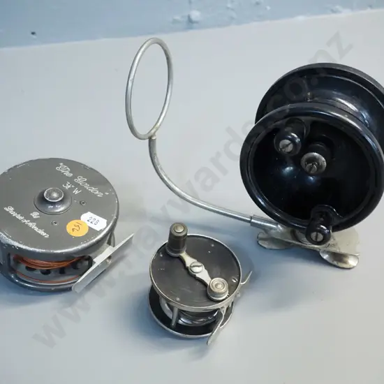 3 fishing reels - aluminium Sharpes of Aberdeen "The Gordon" 2 bakelite and metal reels, larger one L-180 reel D-100