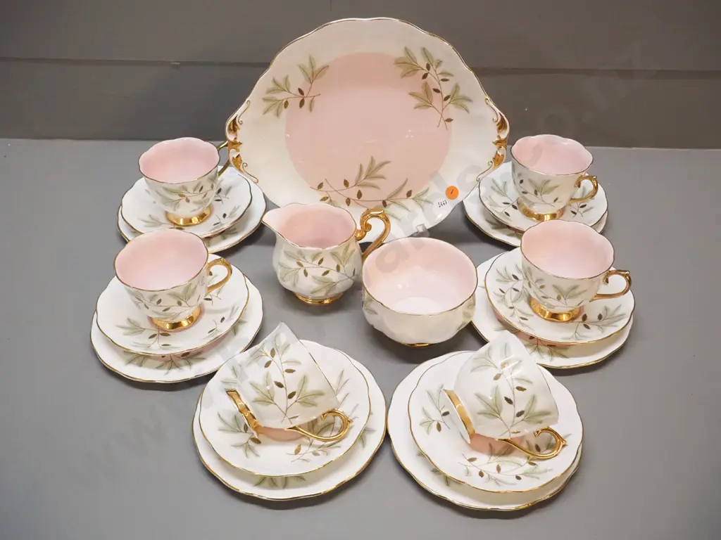 Royal Albert 'Braemar' pattern 21-piece tea set Image 1++