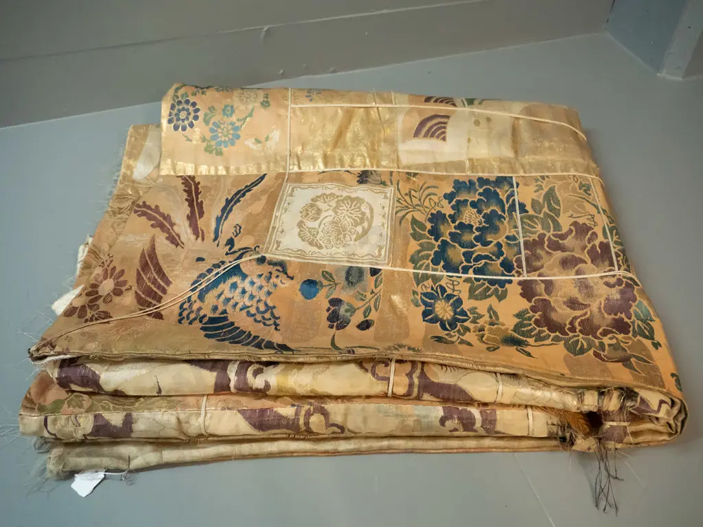 large Japanese silk patchwork textile item - Buddhist Kesa / priest's robe, according to note - wear and damage Image 1++