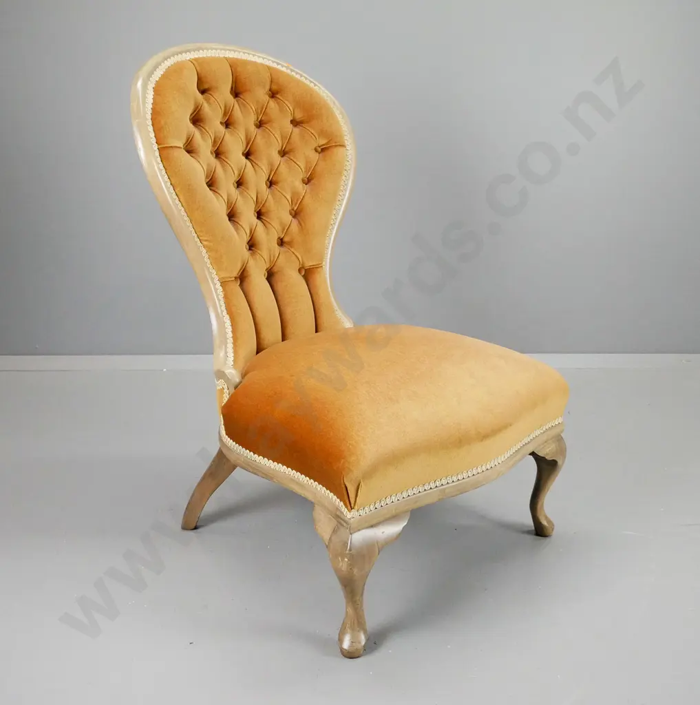 reproduction mahogany framed lady's chair, covered in gold velvet with beep button back - fading to polish H-880 W-550 Image 1++