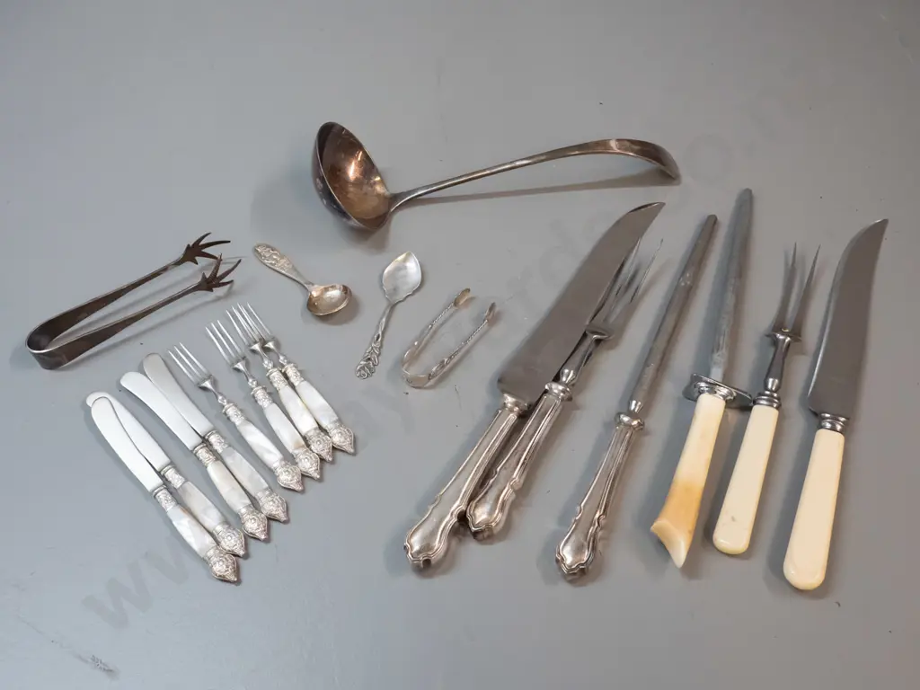 assorted cutlery and serving ware - sterling silver spoon and sugar tongs, 2 carving sets, one with bone handles, Image 1++
