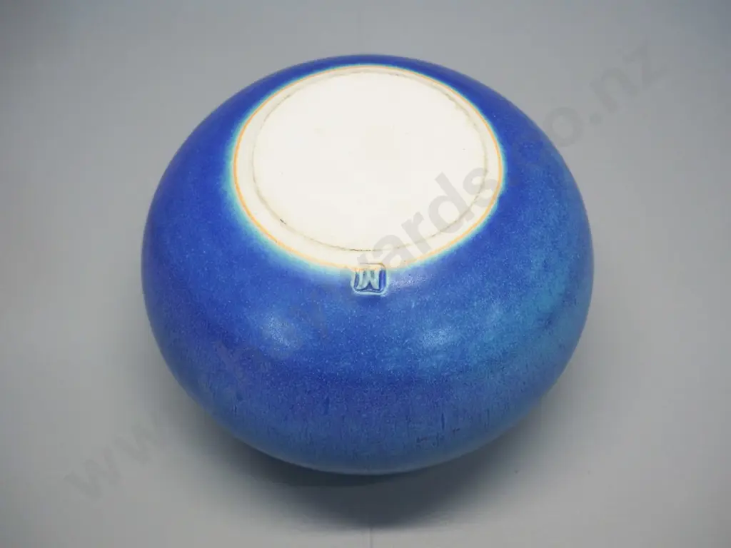 Danny Moorwood studio pottery blue/turquoise narrow-mouth vase H-130 D-190 Image 1++